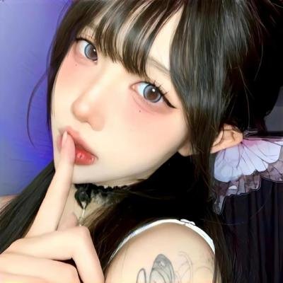 空房间里的妻子